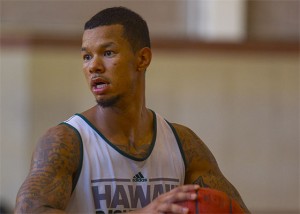 Negus Webster-Chan is rehabbing his sprained right ankle . // Photo by Dennis Oda, Honolulu Star-Advertiser.