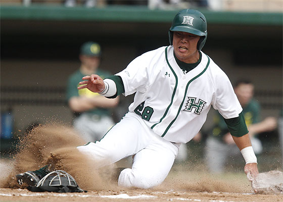 Marcus Doi returns to the lineup for the first time in a month tonight against New Mexico State. Photo by Jamm Aquino/Star-Advertiser.