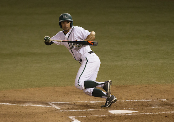 Senior Stephen Ventimilia scored the only run in UH's 1-0 win over CSUN on Friday night. Photo by Cindy Ellen Russell/Star-Advertiser.
