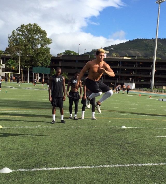 Right wideout Keelan Ewaliko