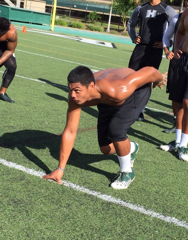 Linebacker Malachi Mageo