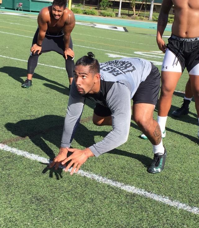 Outside linebacker Makani Kema-Kaleaiwahea