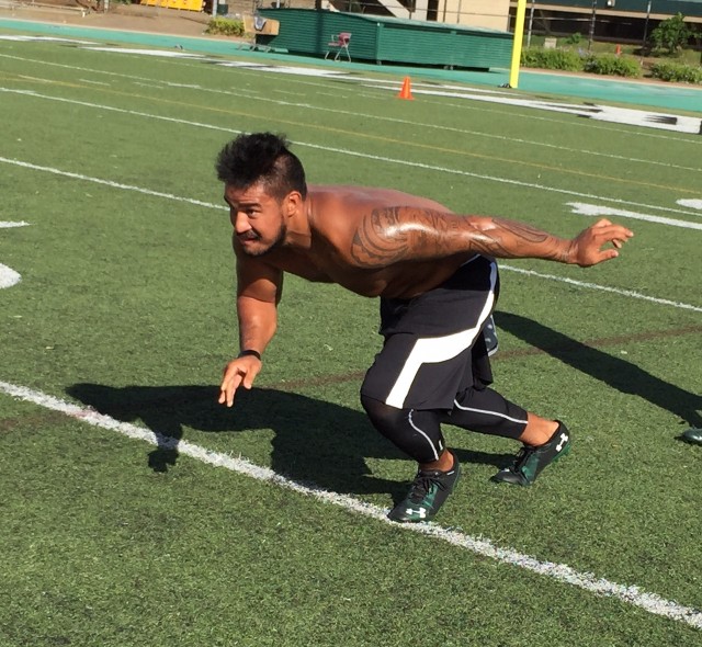 Inside linebacker Simon Poti