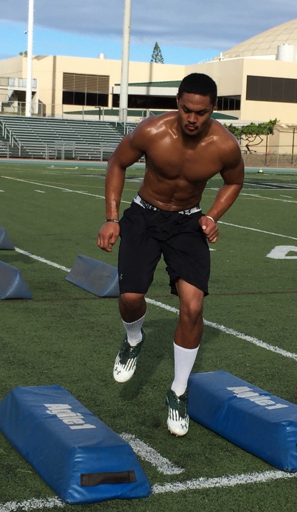 Linebacker Malachi Mageo