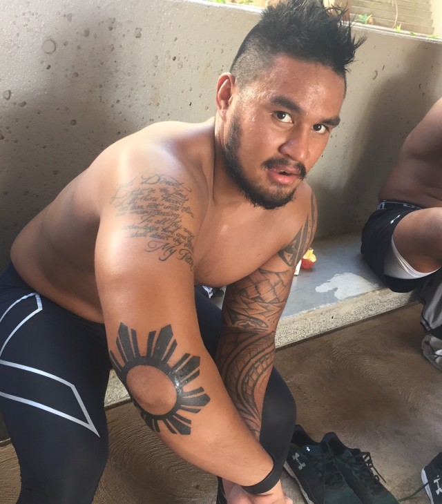 Linebacker Simon Poti, who is part Filipino, has a tattoo of the sun found on the flag of the Philippines. 