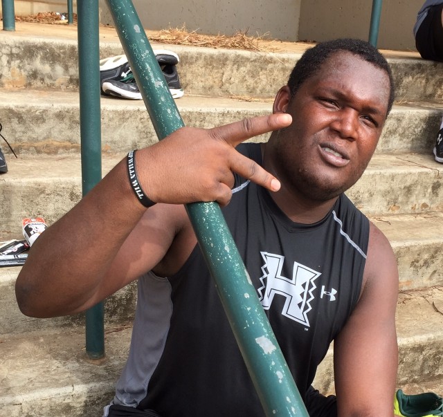 Right tackle R.J. Hollis