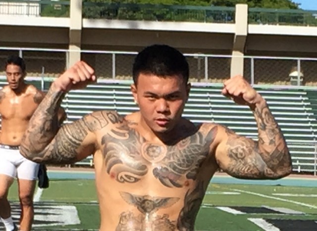 Running back Jason Muraoka