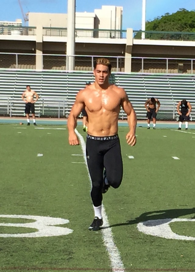 Wideout Keelan Ewaliko