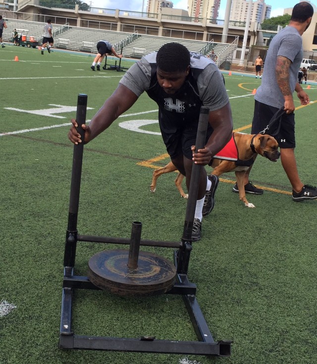 Right guard Dejon Allen