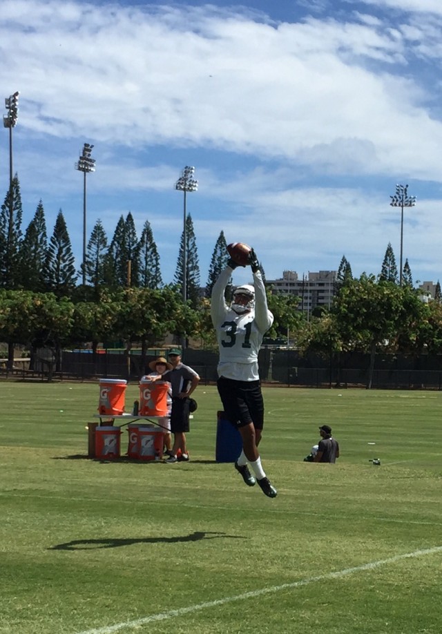 Slotback Frank Abreau