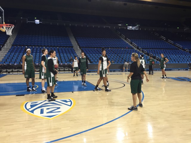 wahine practice ucla2
