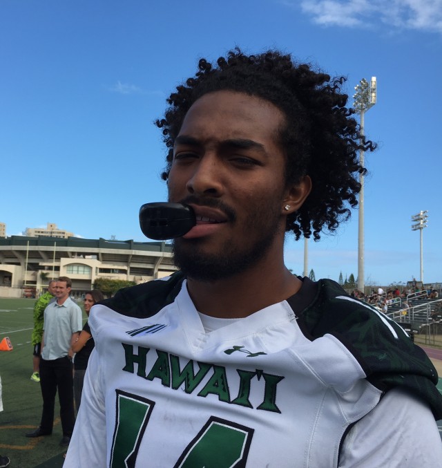 Left wideout Marcus Kemp