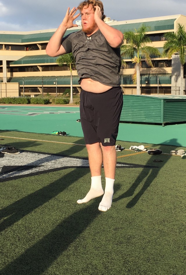 Offensive guard JR Hensley