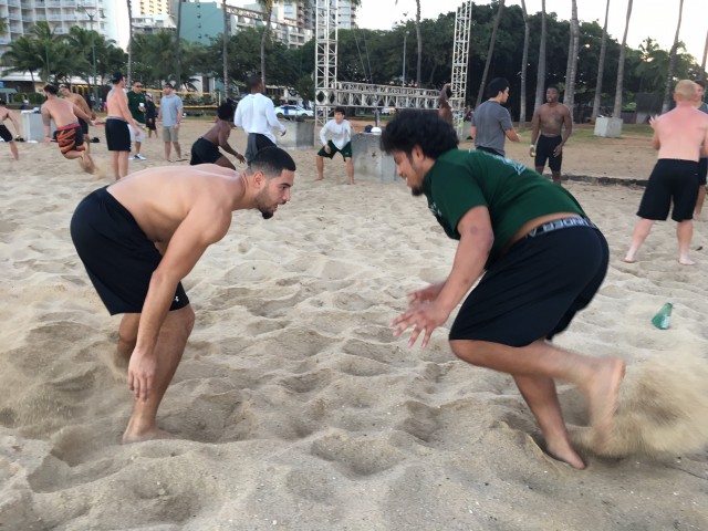 Defensive end David Manoa and defensive tackle Samiuela Akoteu