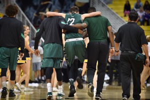 Jack Purchase limped off the court at Long Beach State last Saturday. Photo by Steven Georges/Special to the Honolulu Star-Advertiser