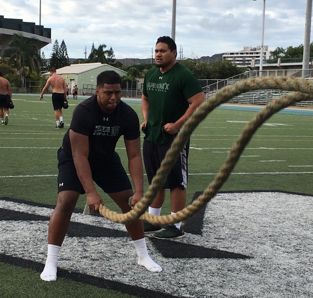 Defensive tackle Joey Nuuanu-Kuhiiki